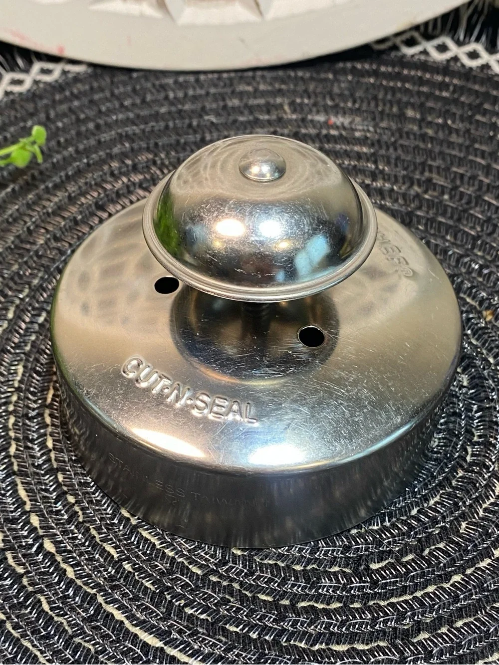 The Pampered Chef Stainless Cut-N-Seal 3 1/2” Sandwich Cutter Maker